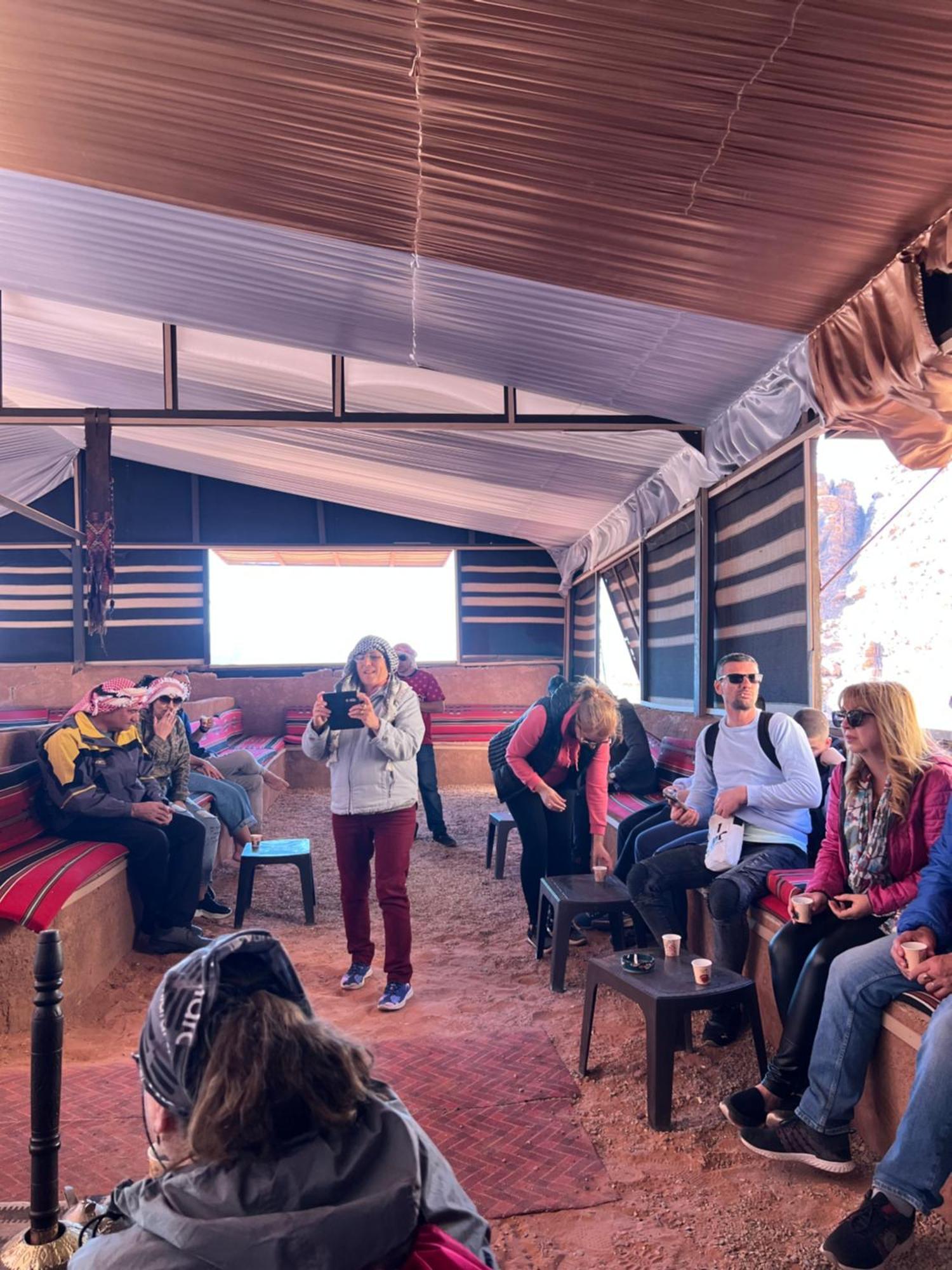 Wadi Rum Rose Luxury Camp Екстер'єр фото