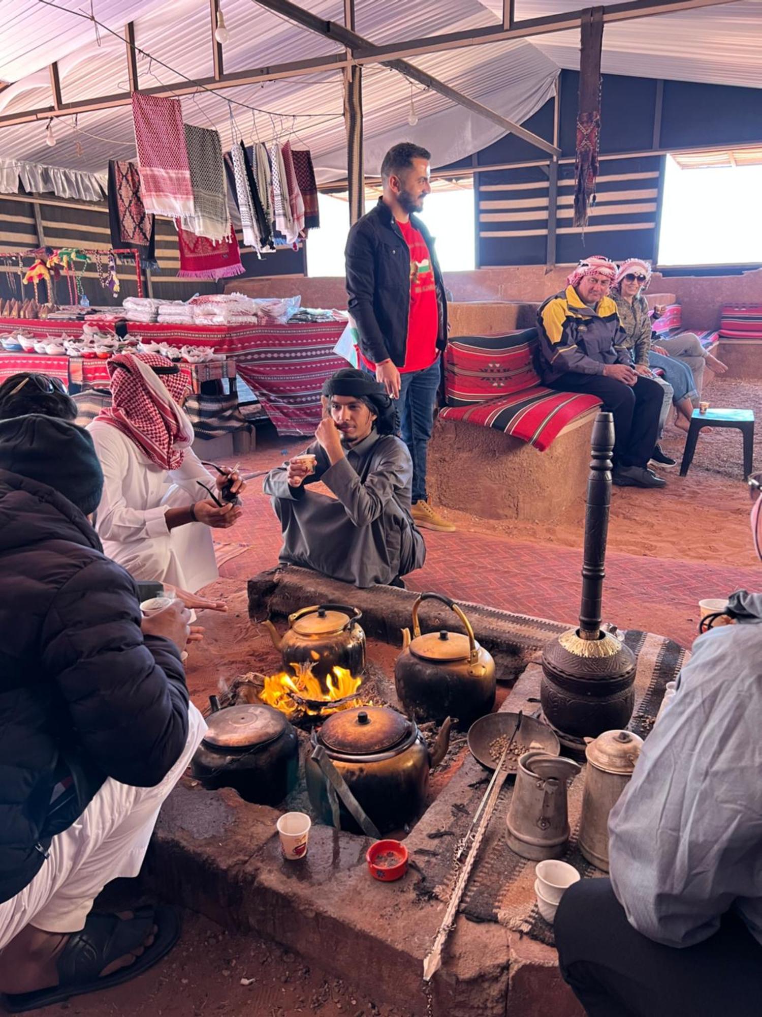 Wadi Rum Rose Luxury Camp Екстер'єр фото