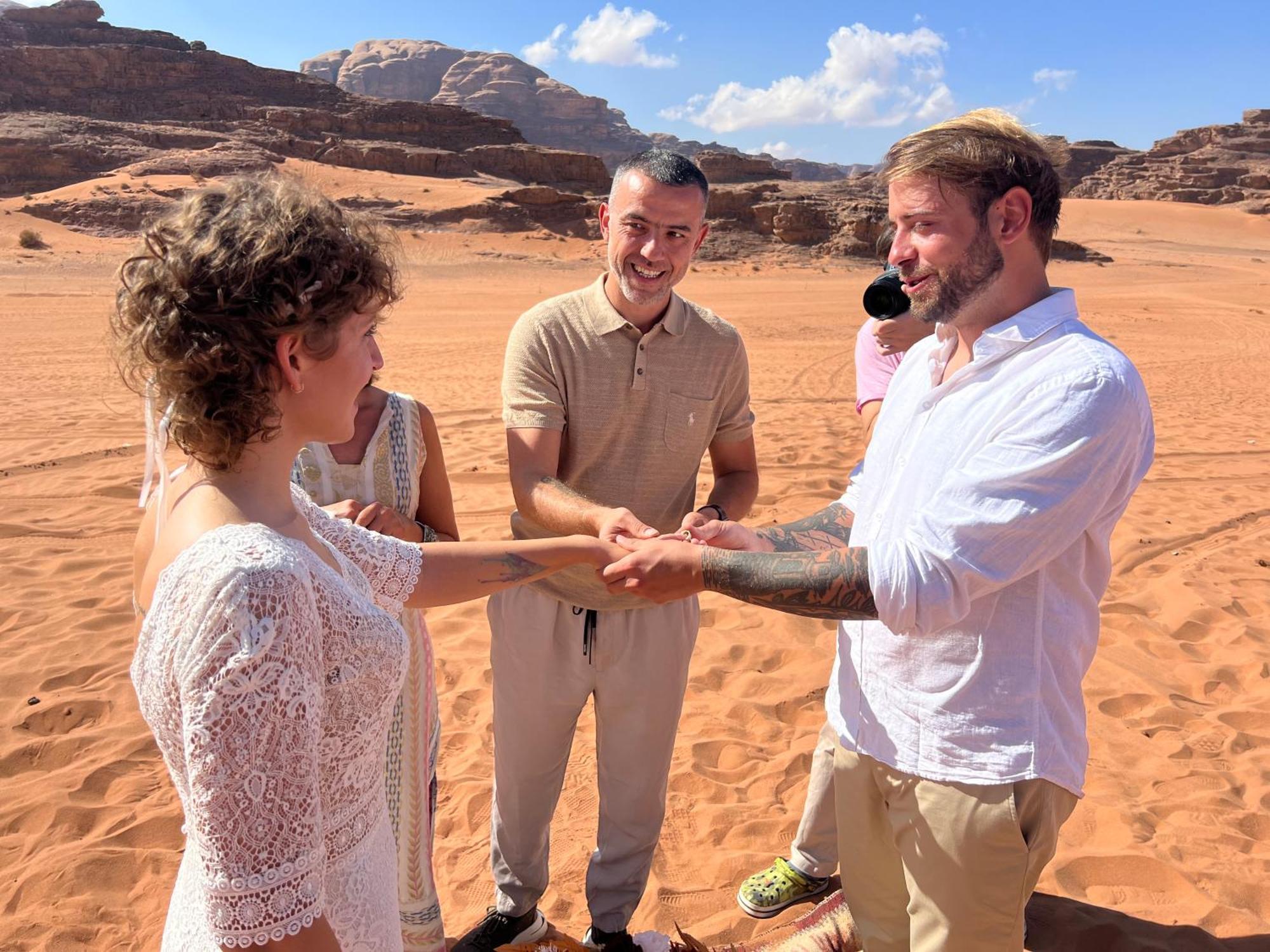Wadi Rum Rose Luxury Camp Екстер'єр фото